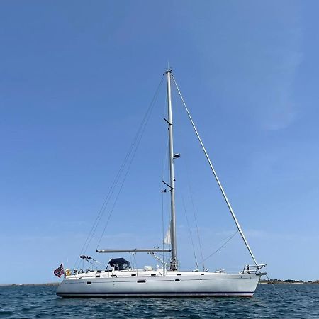 فندق برشلونةفي  Beautiful And Comfortable Sailboat With Secure Parking Available المظهر الخارجي الصورة